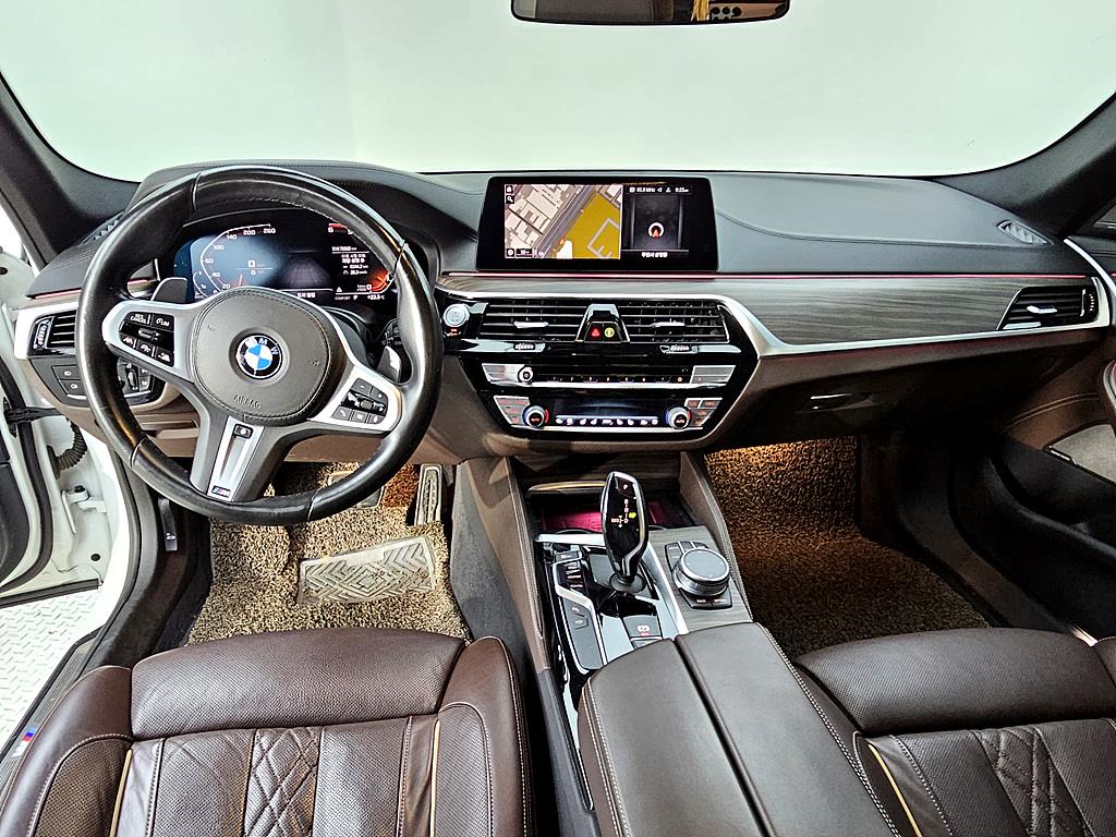 BMW 5 Series - Vista 7