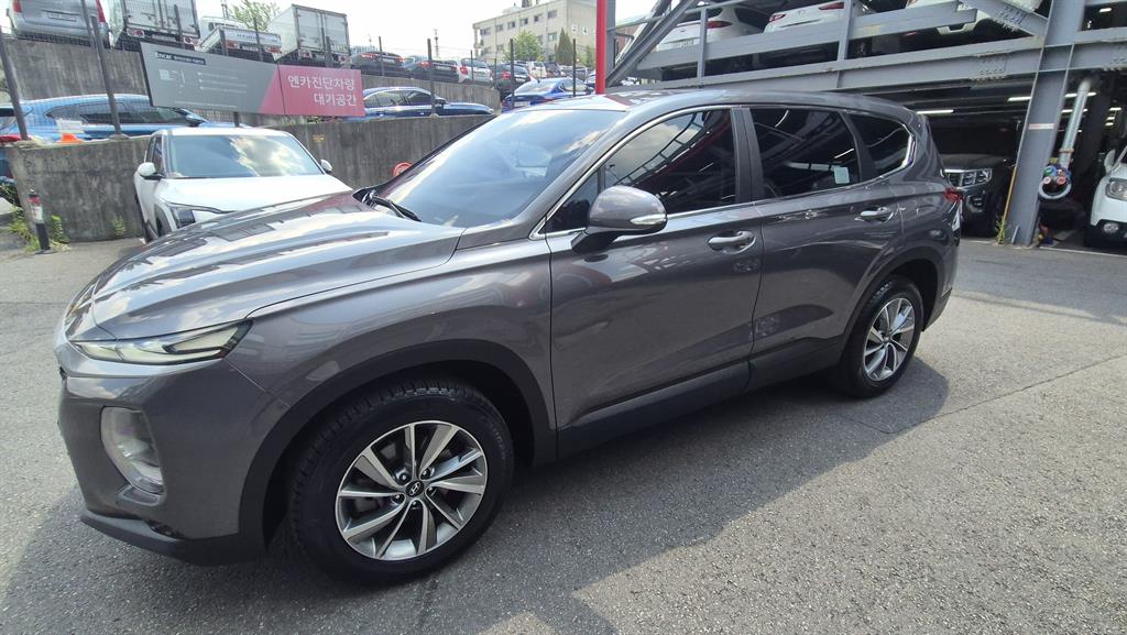 HYUNDAI Santa Fe - Vista 3