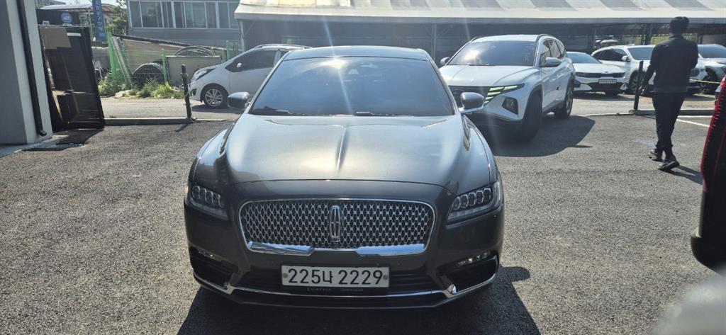 Lincoln Continental
