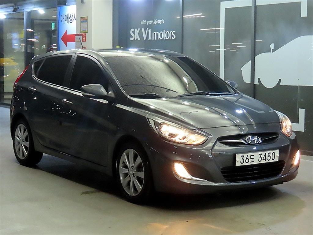 HYUNDAI Accent 2012 Gris - Importación desde Corea - HF Imports Iquique - Foto 1