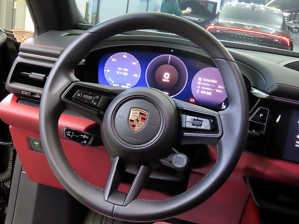 Porsche Macan - Vista 10
