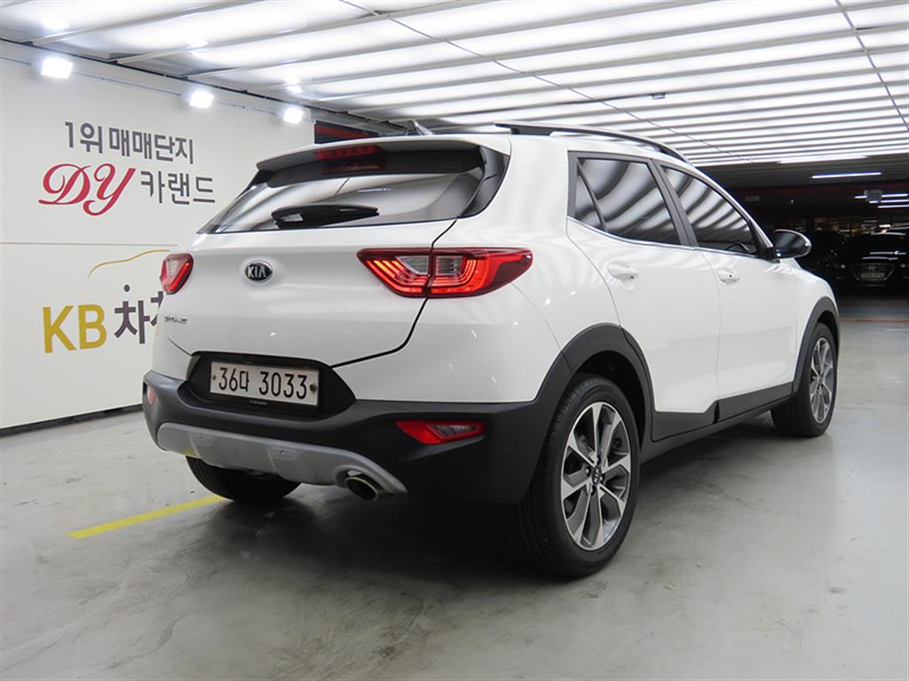 KIA Stonic - Vista 6