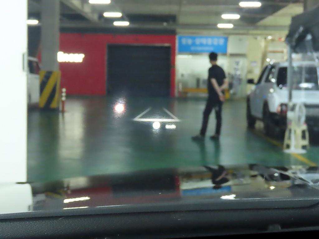 Genesis G80 2024 Negro - Importación desde Corea - HF Imports Iquique - Foto 15