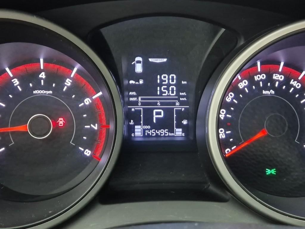 Ssangyong Tivoli - Vista 8