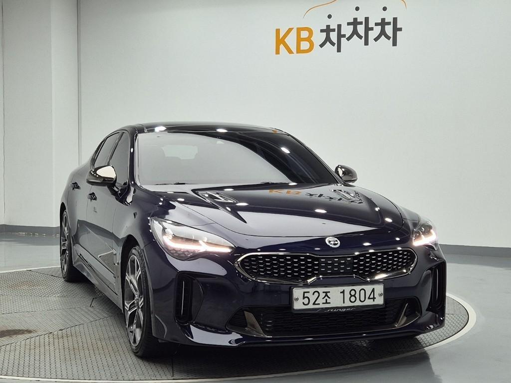 KIA Stinger - Vista 6