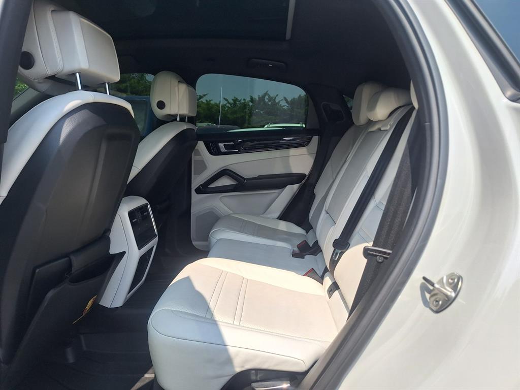 Porsche Cayenne - Vista 10