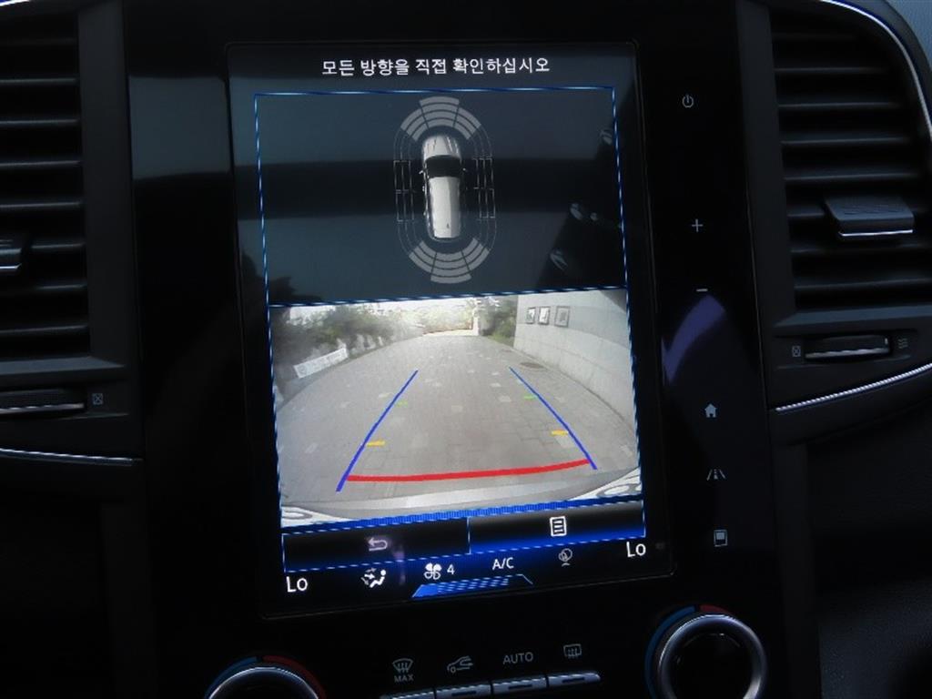 SAMSUNG QM6 - Vista 11