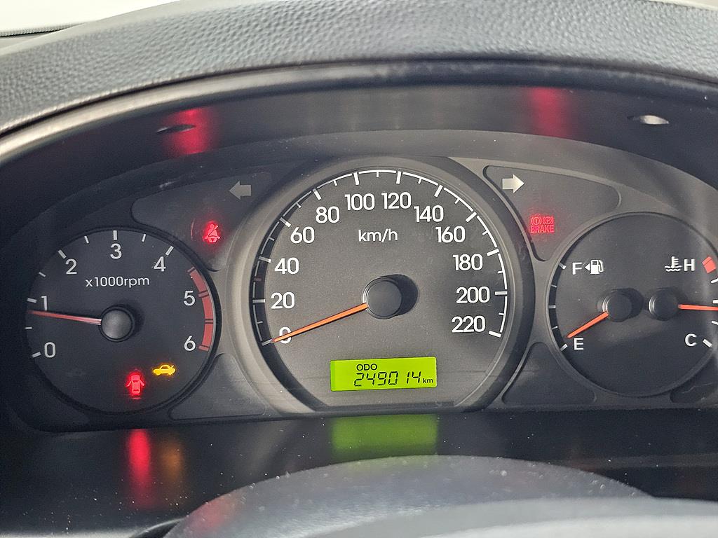 HYUNDAI Starex - Vista 9