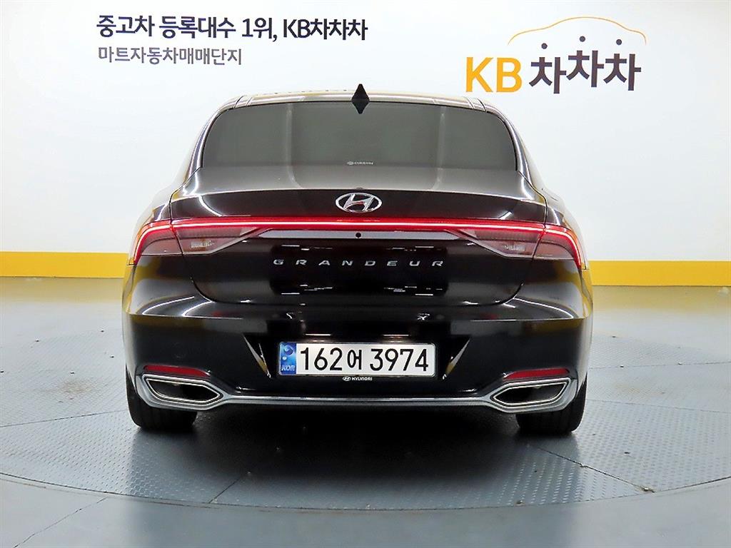 HYUNDAI Grandeur - Vista 3