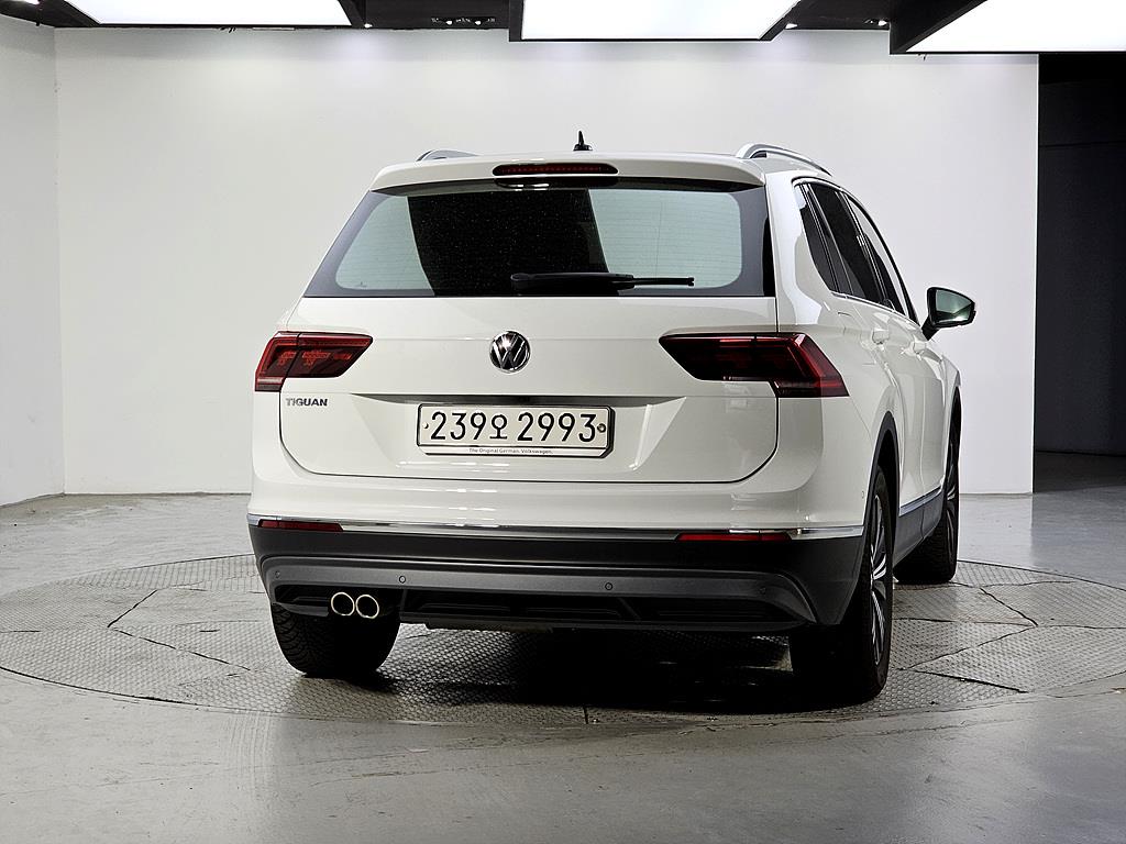 Volkswagen Tiguan - Vista 3