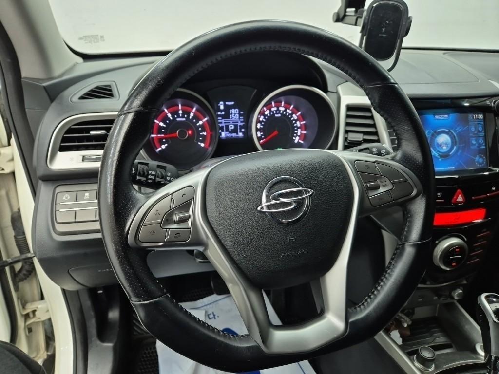 Ssangyong Tivoli - Vista 11