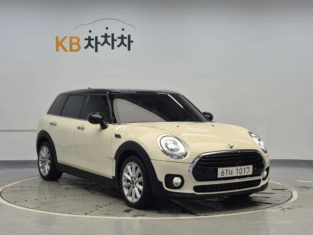 Mini Clubman - Vista 6