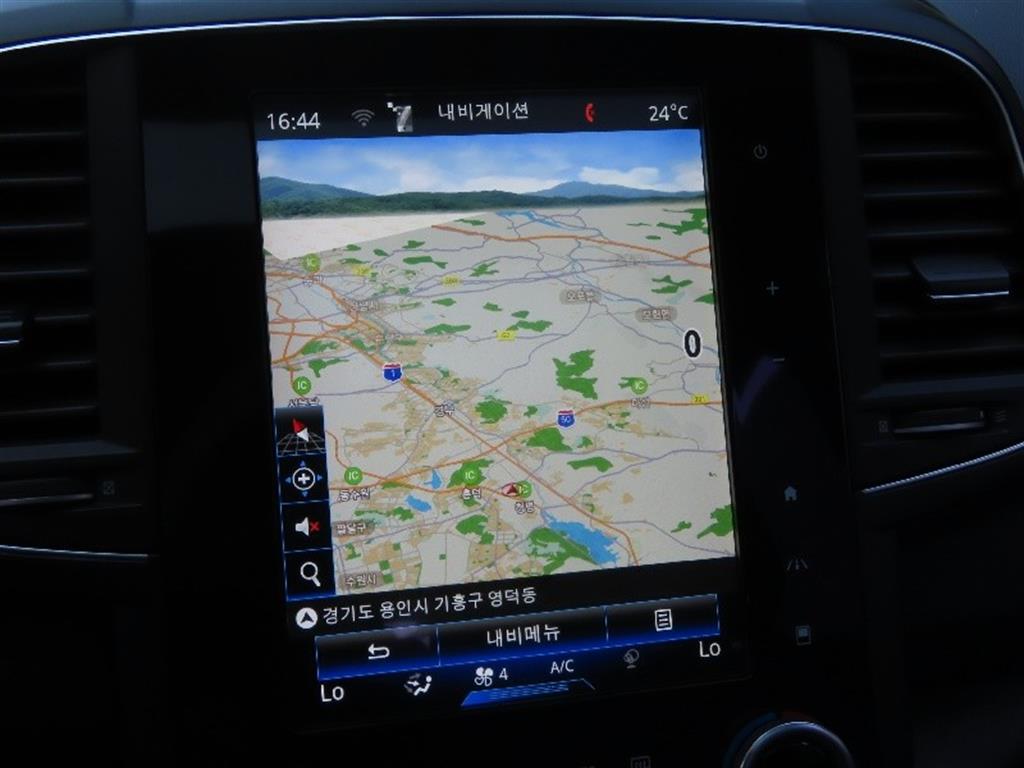 SAMSUNG QM6 - Vista 10