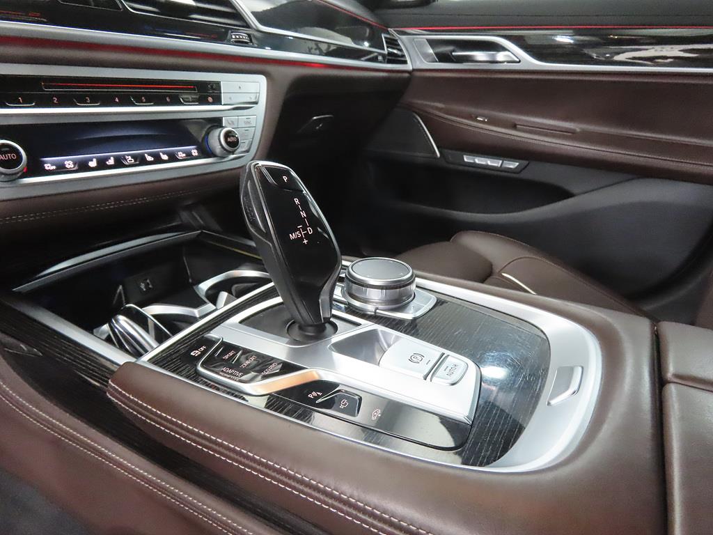 BMW 7 Series 2017 Negro - Importación desde Corea - HF Imports Iquique - Foto 13