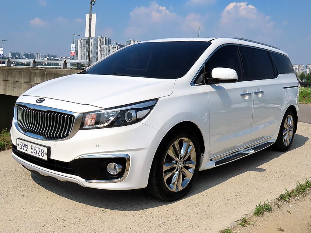 KIA Carnival - Vista 2