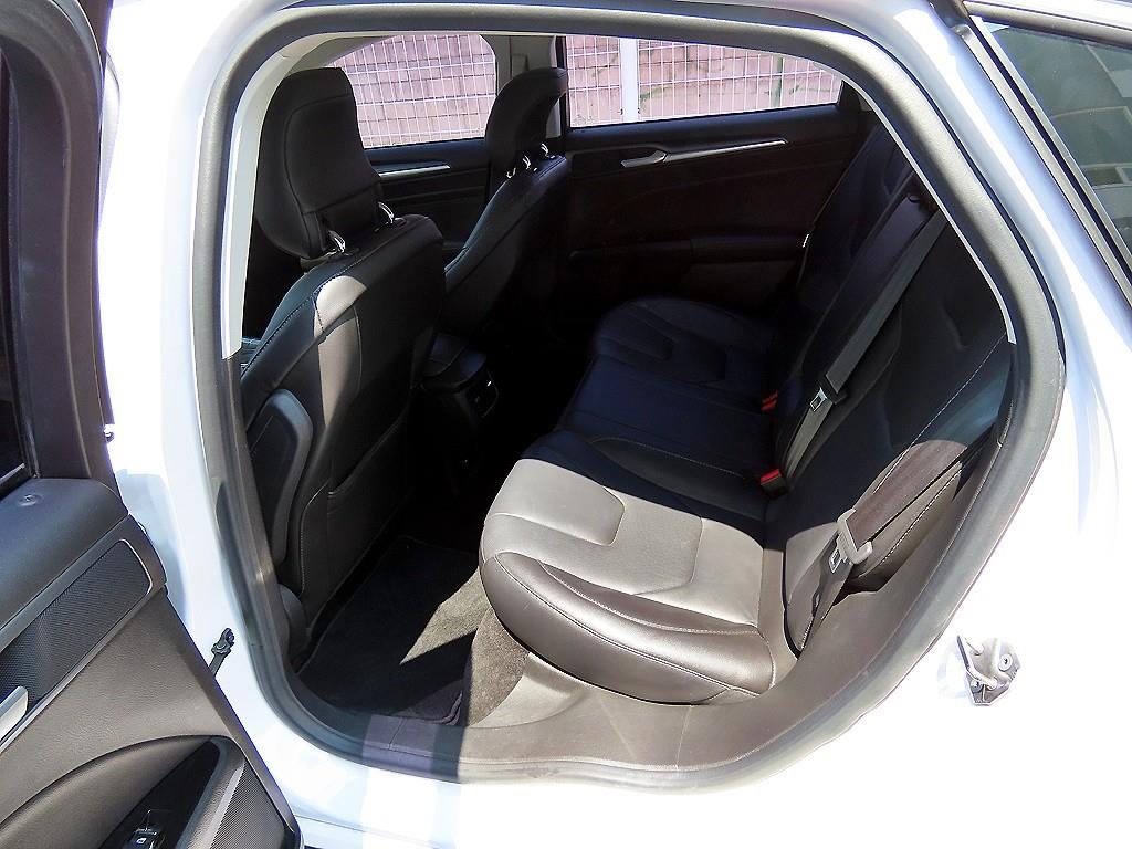 Ford Fusion - Vista 8