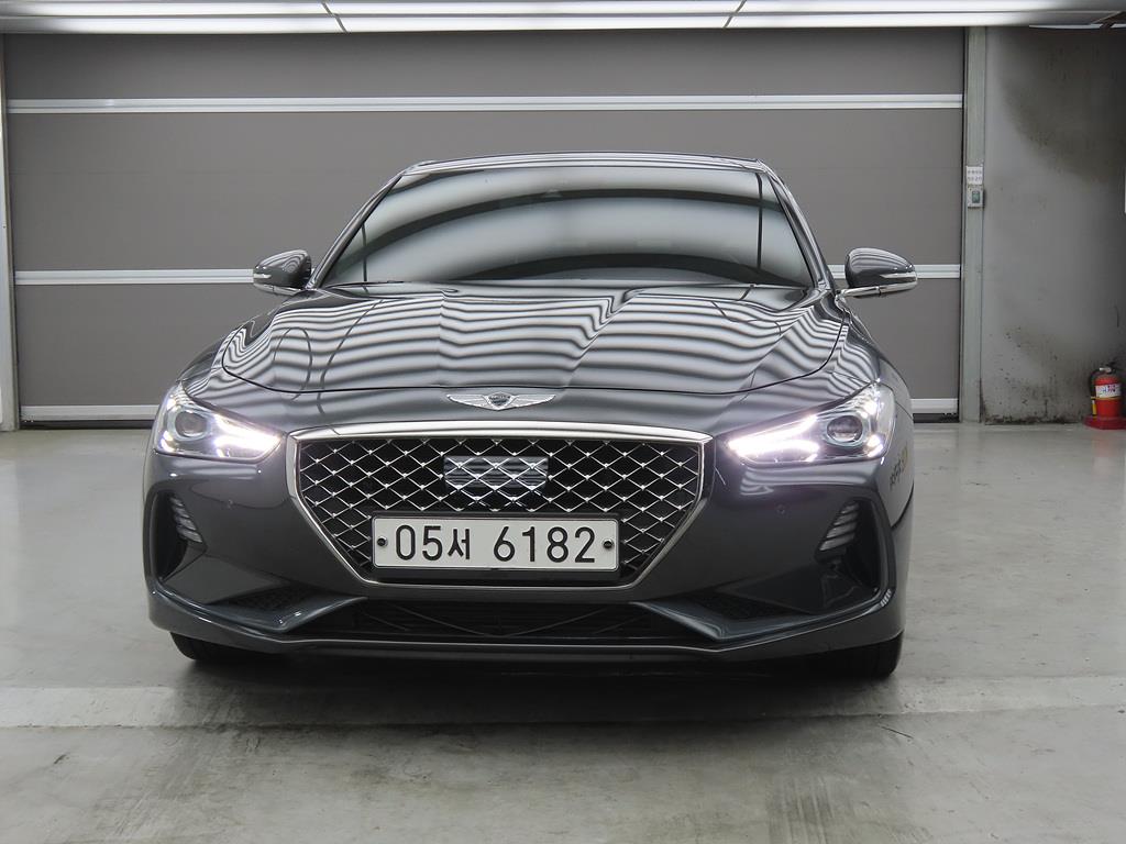 Genesis G70 - Vista 2