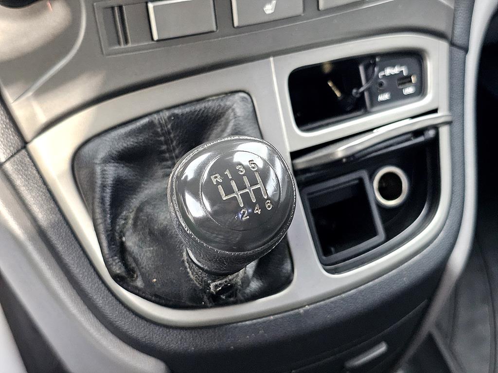 HYUNDAI Starex 2014 Gris - Importación desde Corea - HF Imports Iquique - Foto 13