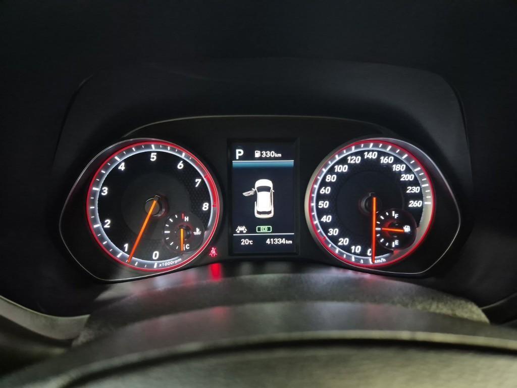 HYUNDAI Veloster - Vista 8