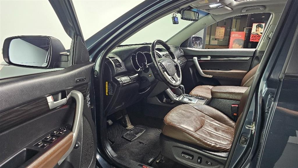 KIA Sorento - Vista 12