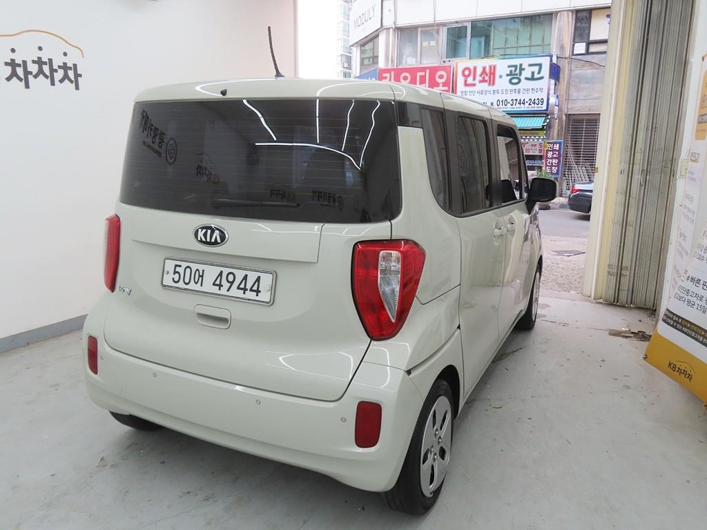 KIA Ray - Vista 3