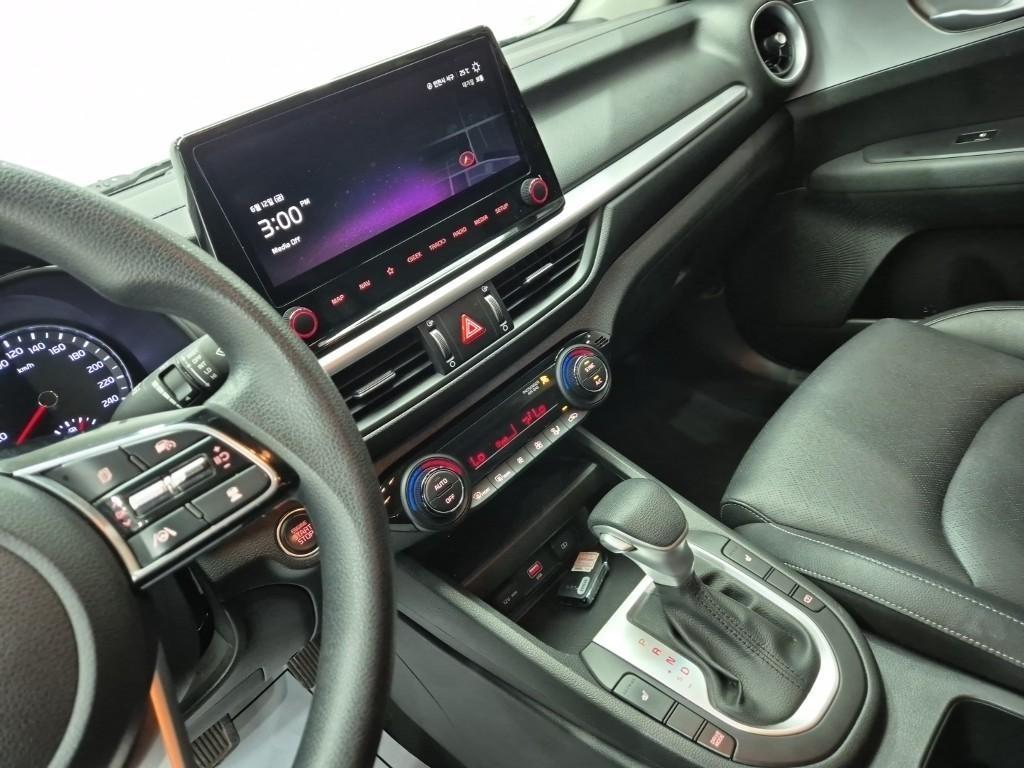 KIA K3 2022 Blanco - Importación desde Corea - HF Imports Iquique - Foto 13