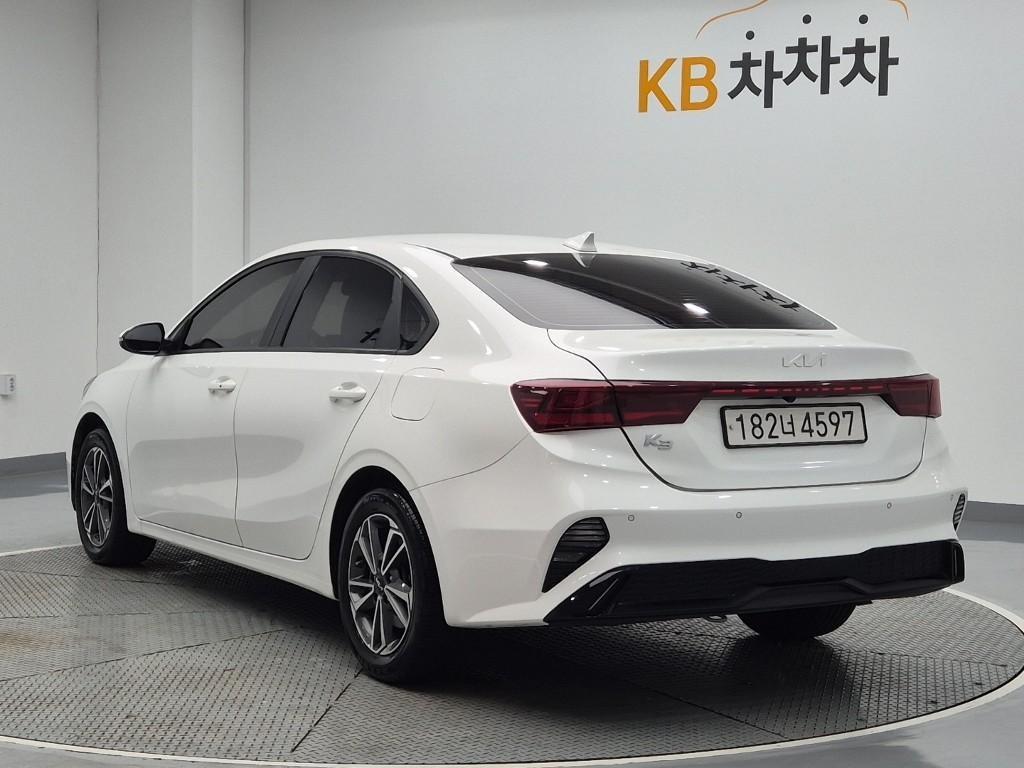 KIA K3 - Vista 3