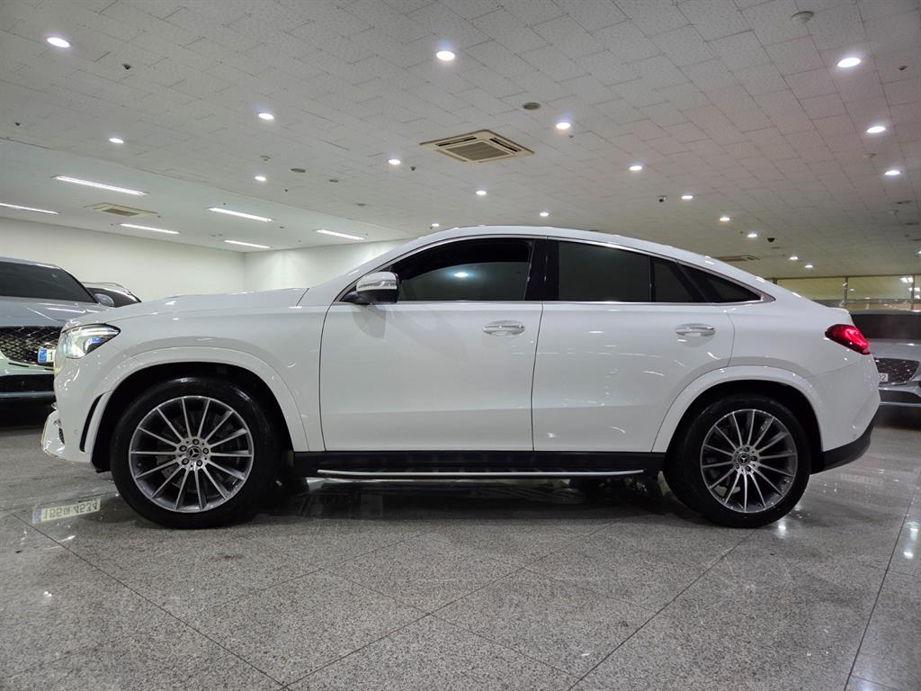 Mercedes Benz GLE Class - Vista 3