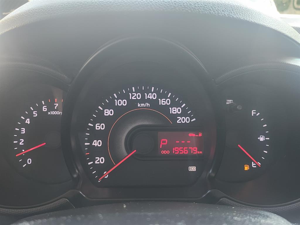 KIA Ray - Vista 7