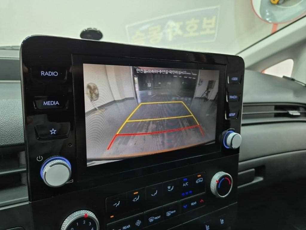 HYUNDAI Staria 2022 Amarillo - Importación desde Corea - HF Imports Iquique - Foto 15