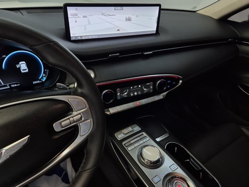 Genesis GV70 - Vista 12
