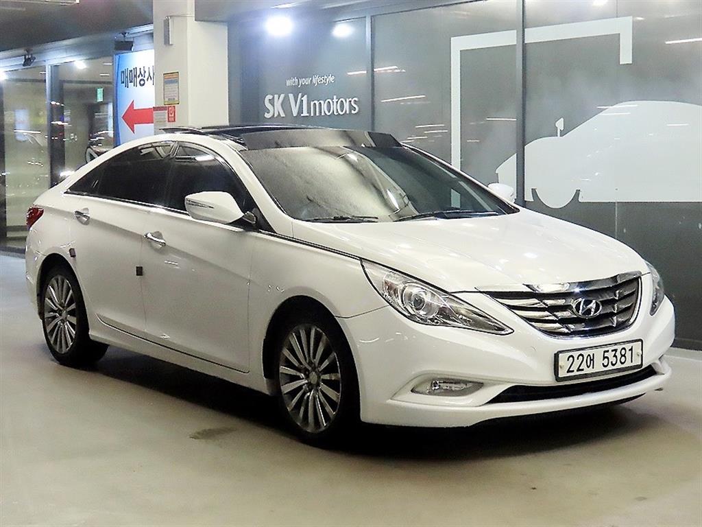 HYUNDAI Sonata 2011 Blanco - Importación desde Corea - HF Imports Iquique - Foto 1