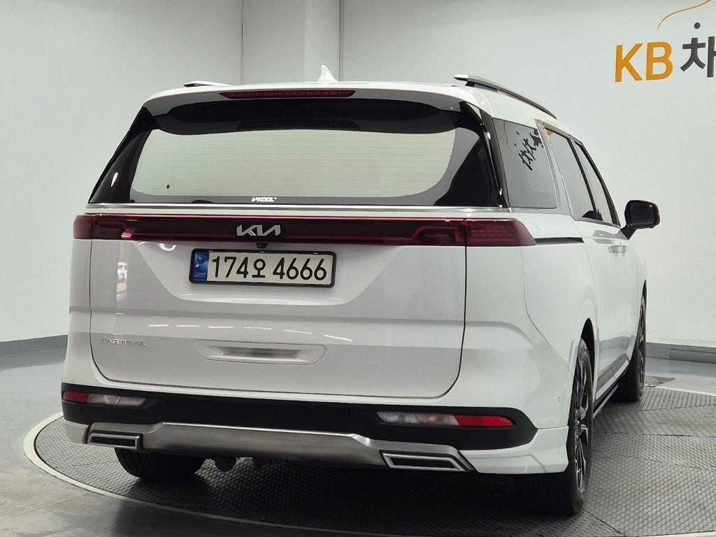 KIA Carnival - Vista 3