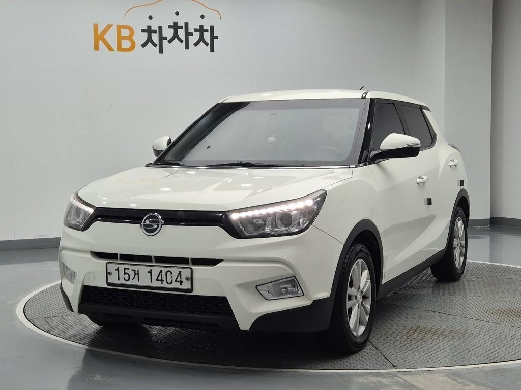 Ssangyong Tivoli 2015 Blanco - Importación desde Corea - HF Imports Iquique - Foto 1