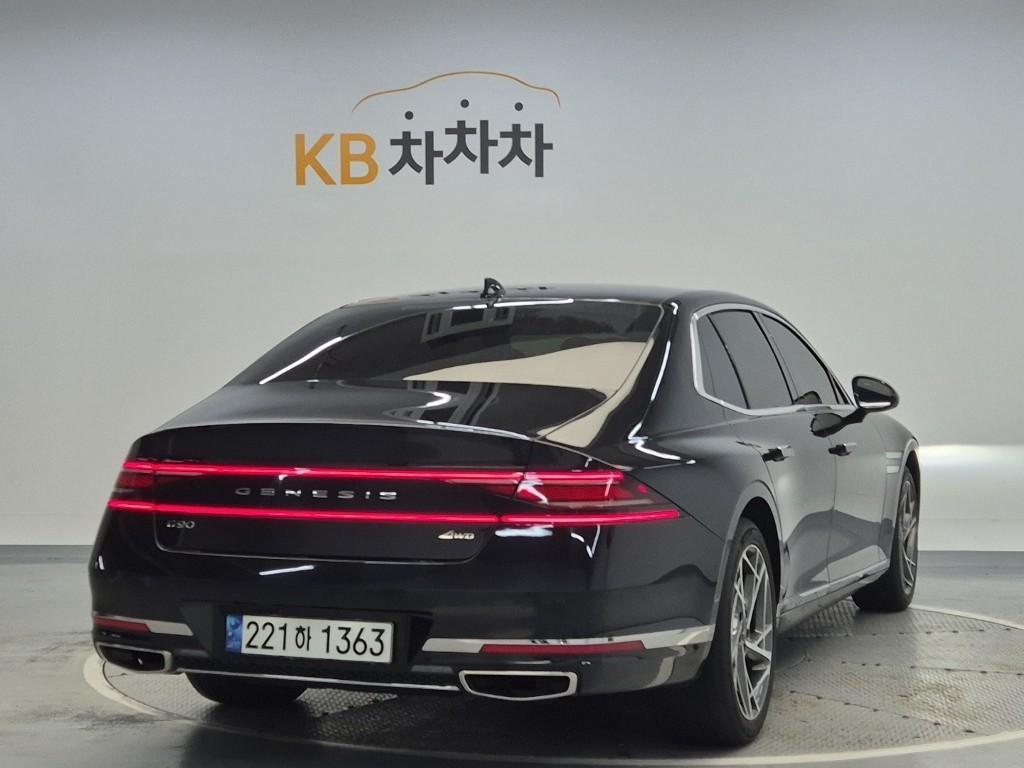 Genesis G90 - Vista 3