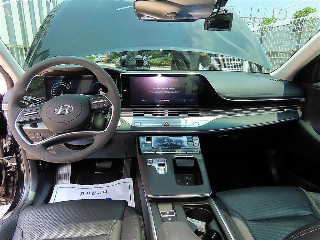 HYUNDAI Grandeur - Vista 9