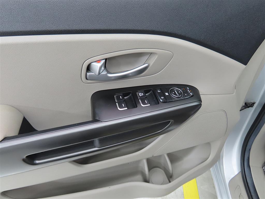 KIA Carnival 2018 Plateado - Importación desde Corea - HF Imports Iquique - Foto 15