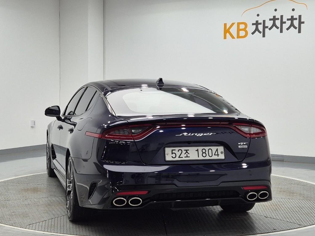 KIA Stinger - Vista 2