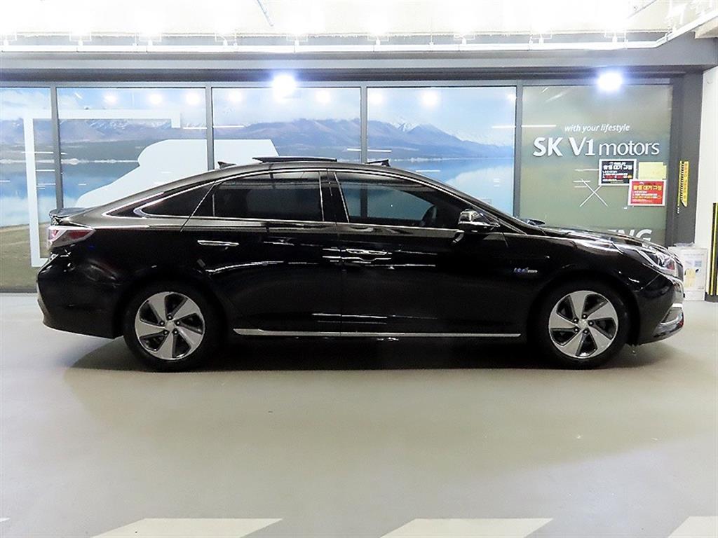 HYUNDAI Sonata - Vista 3