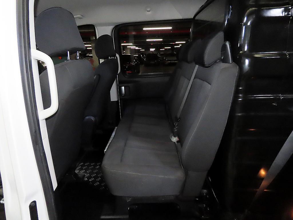 HYUNDAI Staria - Vista 9