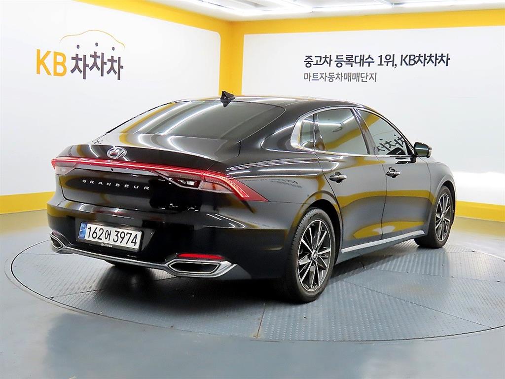 HYUNDAI Grandeur - Vista 6