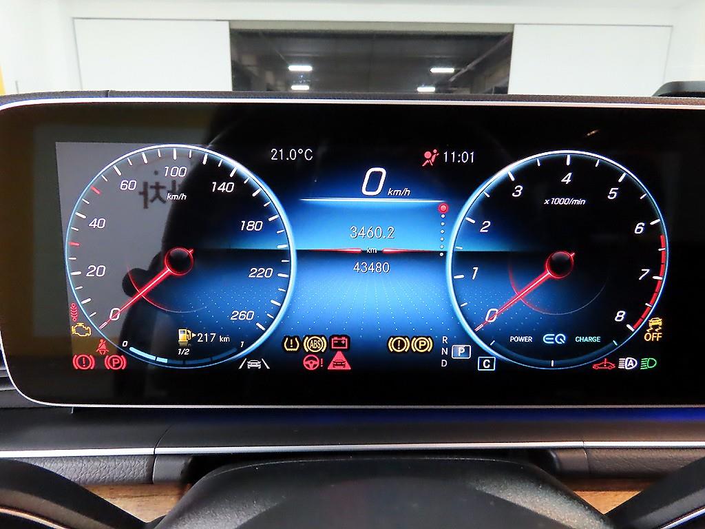 Mercedes Benz GLE Class - Vista 10