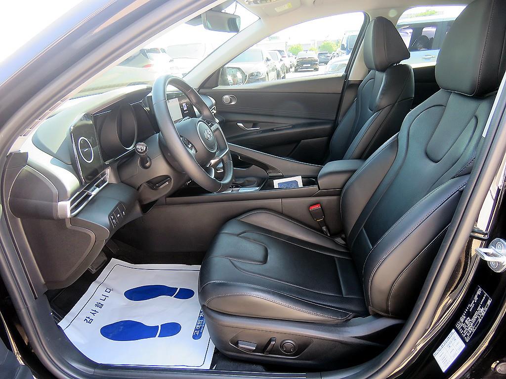 HYUNDAI Avante - Vista 7
