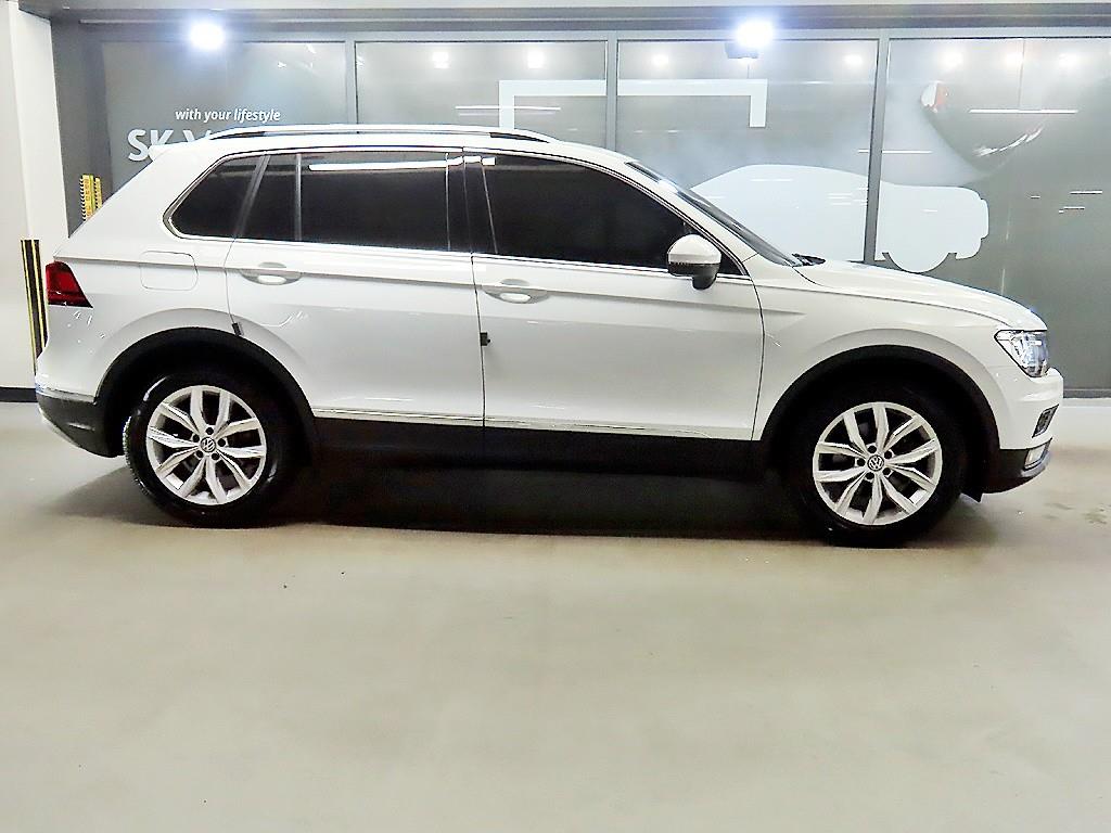 Volkswagen Tiguan - Vista 3
