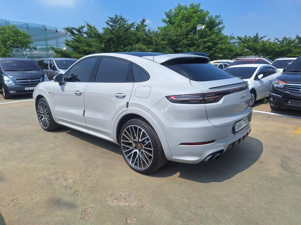 Porsche Cayenne - Vista 6