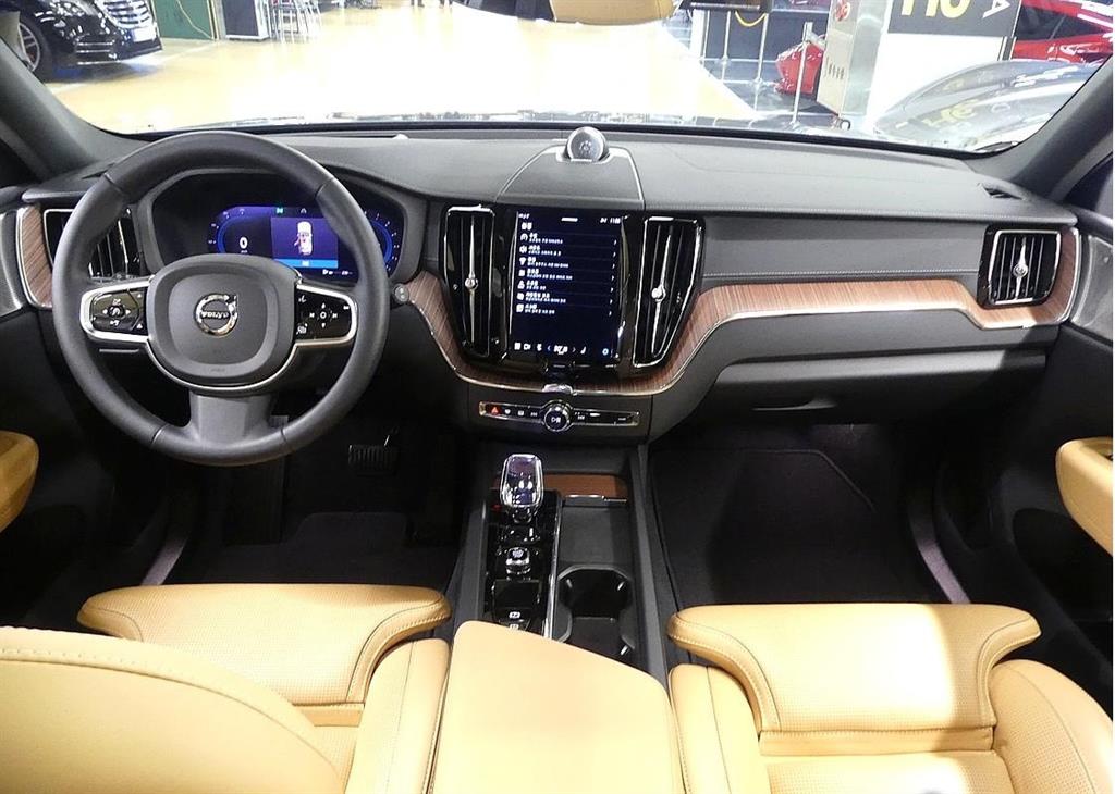 Volvo XC60 - Vista 6