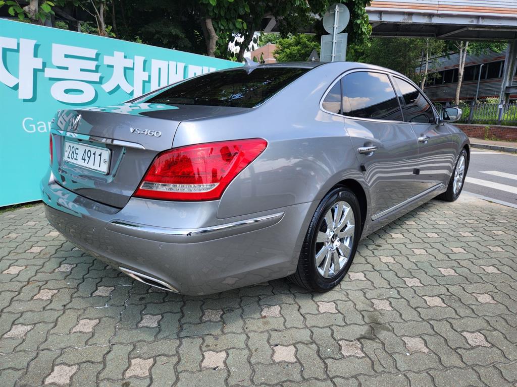 HYUNDAI Equus - Vista 3