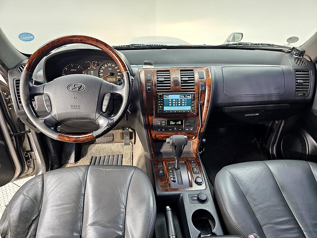 HYUNDAI Terracan - Vista 7