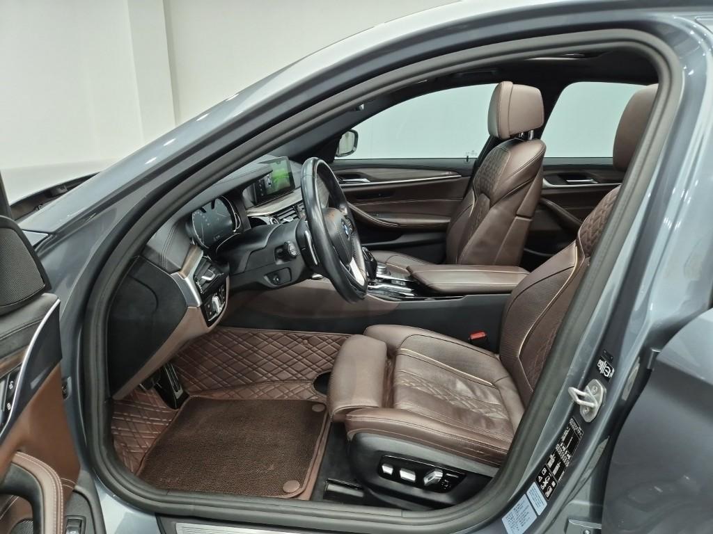 BMW 5 Series - Vista 8