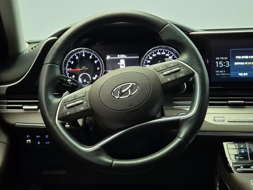 HYUNDAI Grandeur - Vista 11